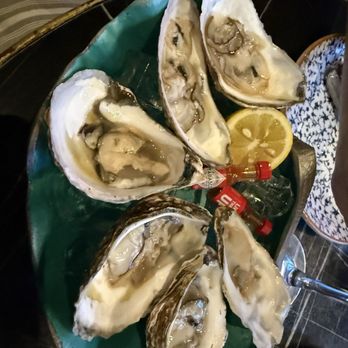 SM44 - Fresh oysters - Steakhouses Near Me - Atlanta, Georgia
