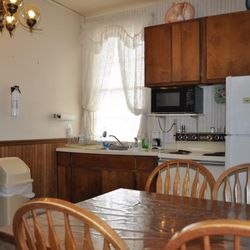 White House Inn