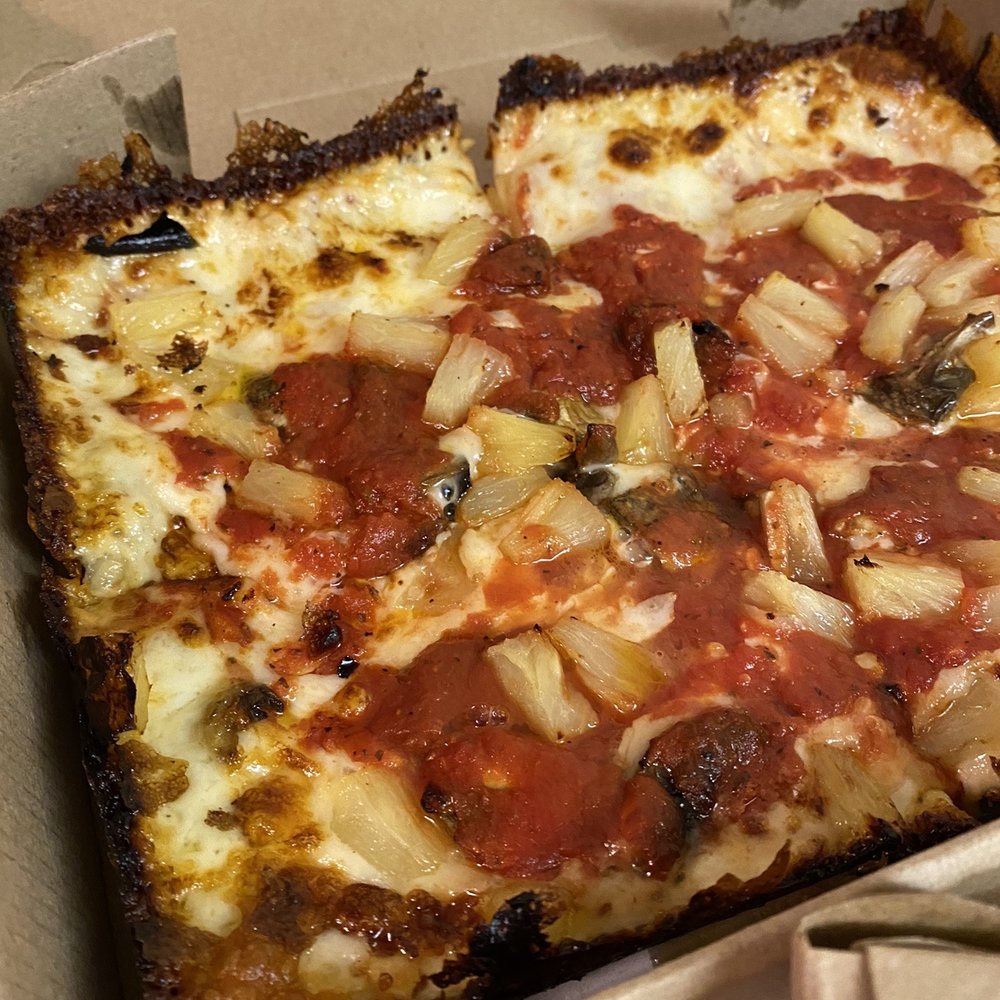 Fuji & Vi's - Pizza Near Me - Pasadena, California Fuji & Vi's - Pizza Near Me - Pasadena, California