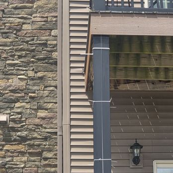 Eden Square Apartments - pillar facing held on with white zip ties - Apartments Near Me - Cranberry Township, Pennsylvania Eden Square Apartments - pillar facing held on with white zip ties - Apartments Near Me - Cranberry Township, Pennsylvania