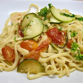 Spaghetto - Fettuccini and zucchini - Italian Near Me - Davie, Florida Spaghetto - Fettuccini and zucchini - Italian Near Me - Davie, Florida