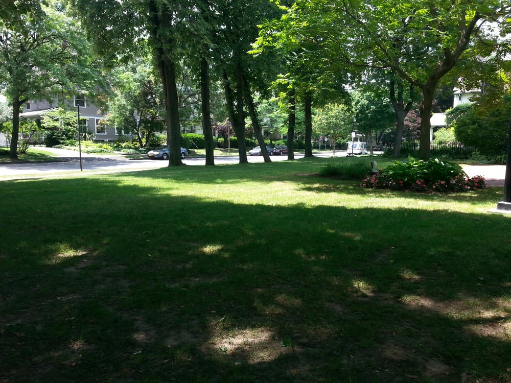 Barrington Street Park Logo