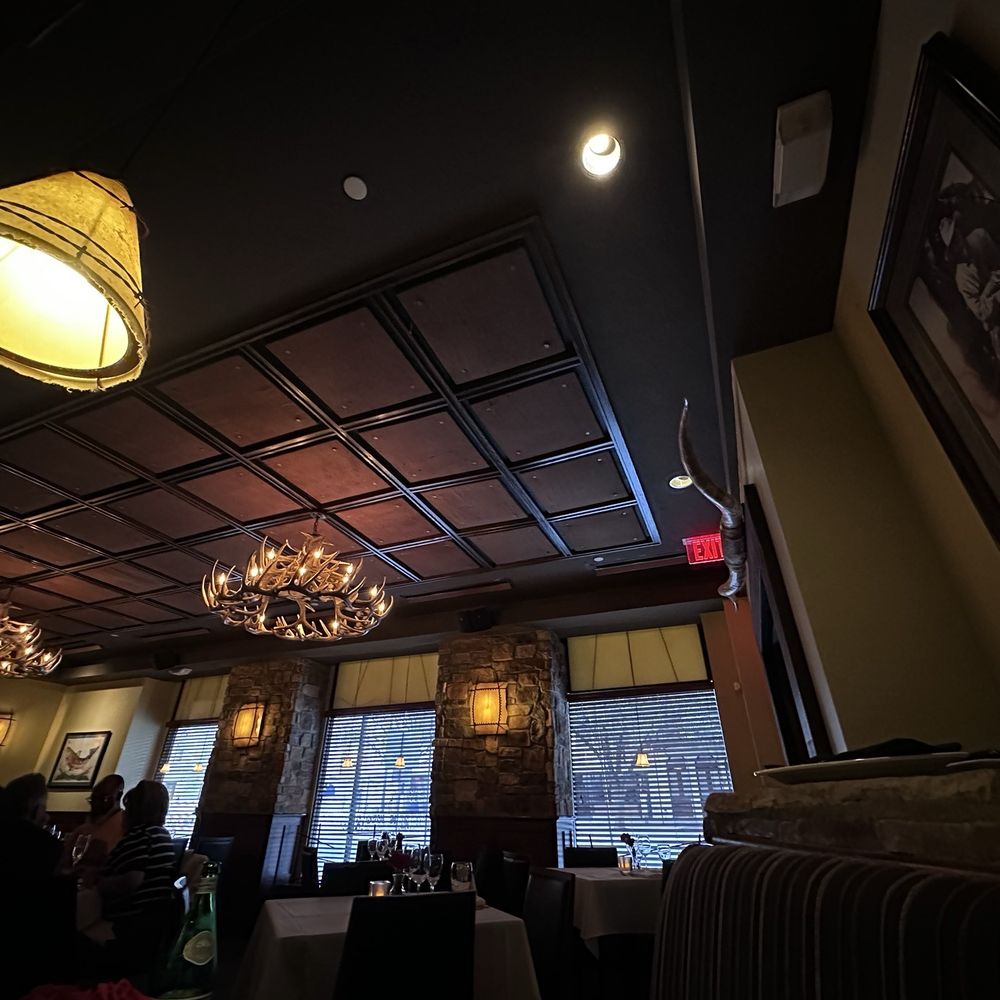 Roaring Fork - Inside - American Near Me - Austin, Texas Roaring Fork - Inside - American Near Me - Austin, Texas