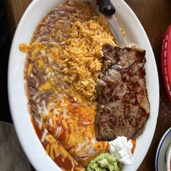 El Carpintero - Delicious Carne Asada - Mexican Near Me - Burbank, California El Carpintero - Delicious Carne Asada - Mexican Near Me - Burbank, California