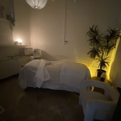 Seven Skin & Beauty Loft