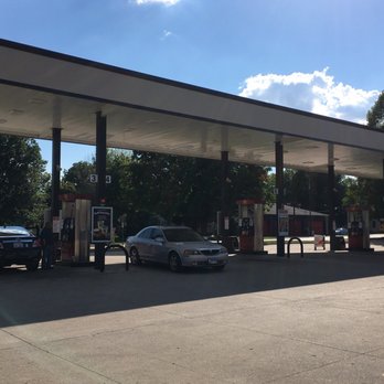 Casey's - a gas station with cars parked in front of it - Pizza Near Me - Brimfield, Illinois Casey's - a gas station with cars parked in front of it - Pizza Near Me - Brimfield, Illinois