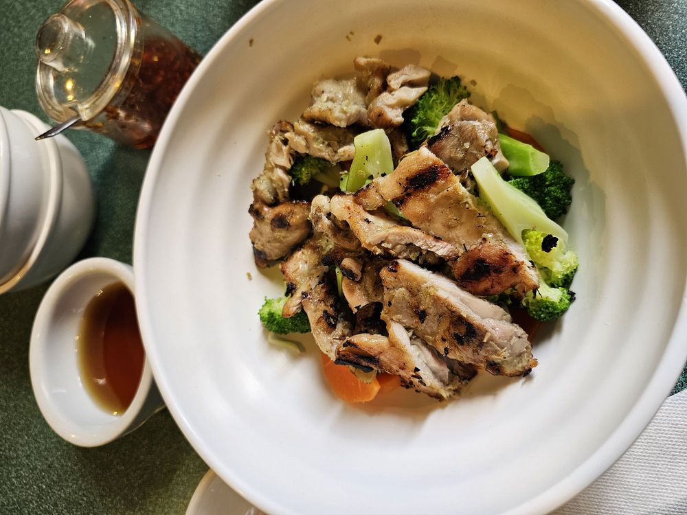 Vietnam Paradise Logo