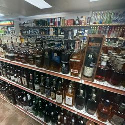 I-40 & Grand Liquor