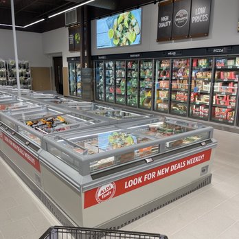 ALDI - the inside of a grocery store - Grocery Near Me - Mobile, Alabama
