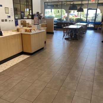 Paris Baguette - Small dining area - Bakeries Near Me - Pleasanton, California Paris Baguette - Small dining area - Bakeries Near Me - Pleasanton, California
