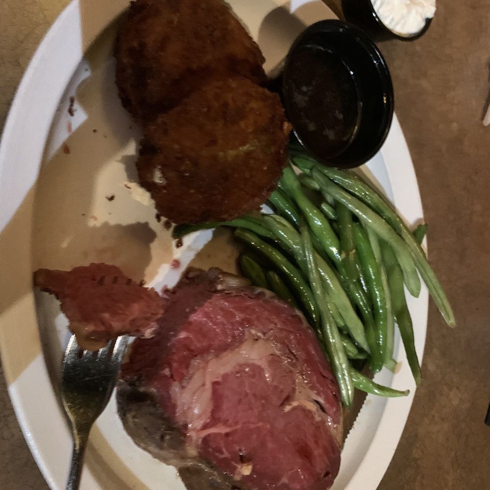 Dawsons On Main - Prime rib, green beans, potato pancakes. - American Near Me - Indianapolis, Indiana