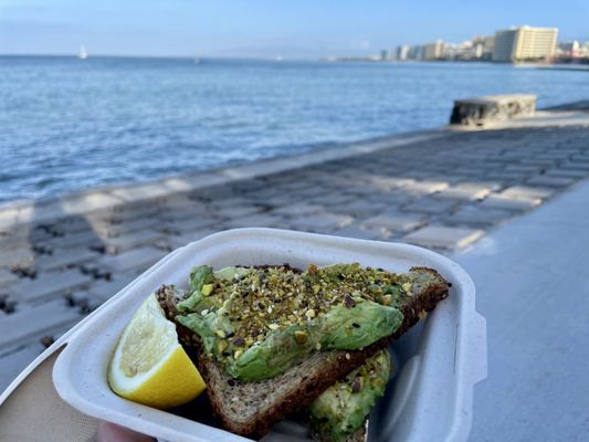 Tucker & Bevvy by null