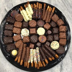 Kilwins - Custom party platters!
