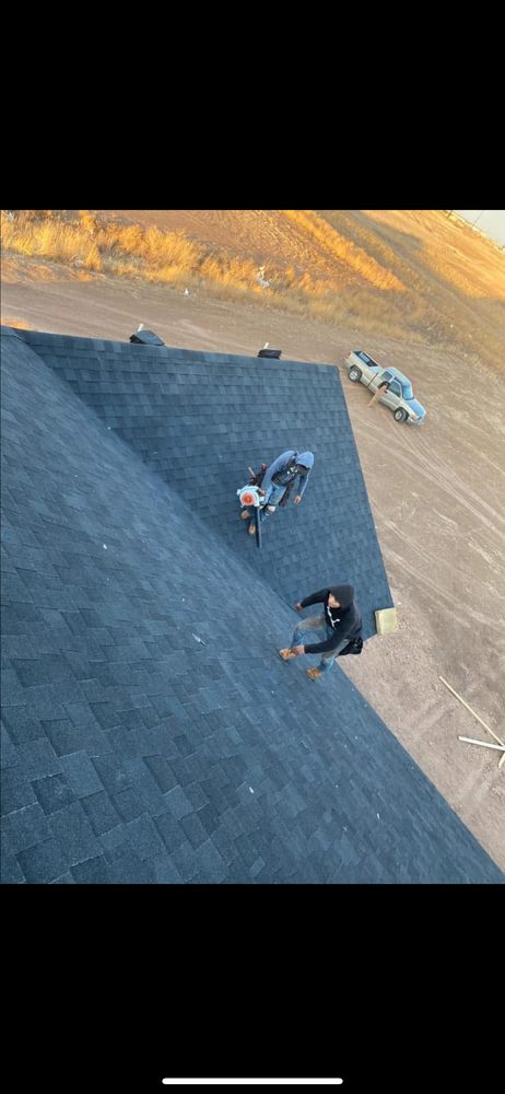 Slide of Lira Roofing