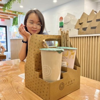 JOOY TEA SHOPPE - Cute cup holder! - Bubble Tea Near Me - Brooklyn, New York