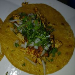 Beaver Tap - Blackened chicken soft corn taco