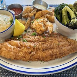 Catfish and Jumbo Shrimp platter