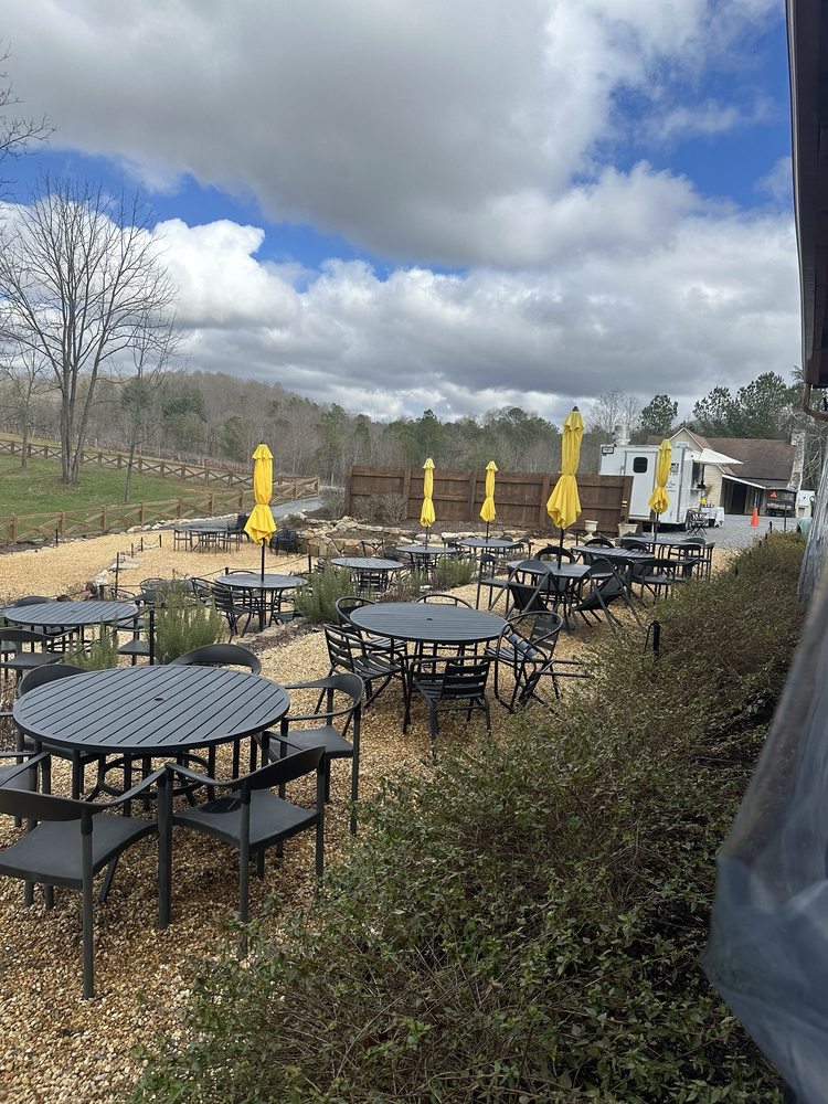 Buckley Vineyard's Logo