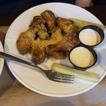 Old Town Pub - 1lb of wings - Pubs Near Me - Bordentown, New Jersey