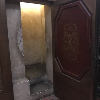 Palazzo Vecchio - Percorsi Segreti - Museums Near Me - Florence, FI