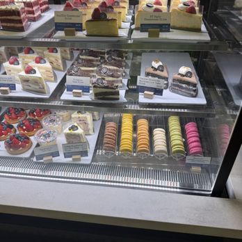 Paris Baguette - Dessert Case - Bakeries Near Me - Dallas, Texas