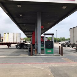 Conoco Travel Plaza - Fuel isle