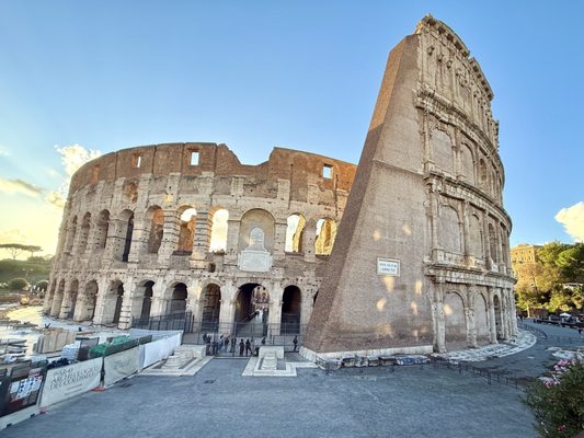 Colosseum by null