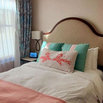 Hotel Atwater - 1st room was a bit small but perfect for a single person. - Hotels Near Me - Avalon, California