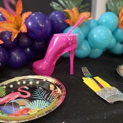 My Picqasso Art Bar - Hot pink tumbler heels sets the scene in a hot tropical dream theme for girls' night out the me party décor.