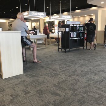 Xfinity Store by Comcast - Internet Service Providers Near Me - Naples, Florida