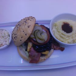Tommy Mel's