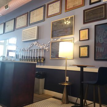 Paper Plane Coffee - Decor - Coffee Roasteries Near Me - Montclair, New Jersey