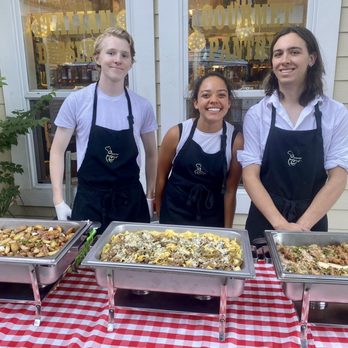 Sierra Chef - Great crew helping out. - Farmers Market Near Me - Genoa, Nevada Sierra Chef - Great crew helping out. - Farmers Market Near Me - Genoa, Nevada