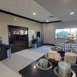 Double Overtime Grill - Breakfast buffet