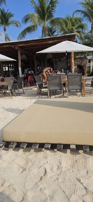 Oceanvs beach club by null