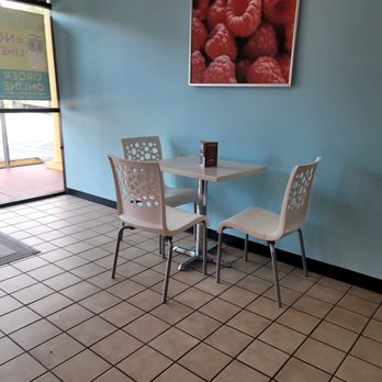 Planet Smoothie - Tables - Juice Bars & Smoothies Near Me - Orlando, Florida