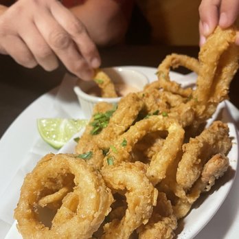 Tipicos Los Reyes - Calamar Frito - Salvadoran Near Me - Manassas, Virginia