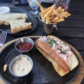 Battello - Lobster Roll - Italian Near Me - Jersey City, New Jersey