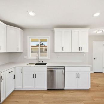 Franklin Custom Finish - Painters Near Me - Lakeside, California Franklin Custom Finish - Painters Near Me - Lakeside, California