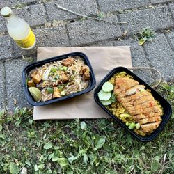 Pad thai and my husbands dinner plus a delicious lemonade