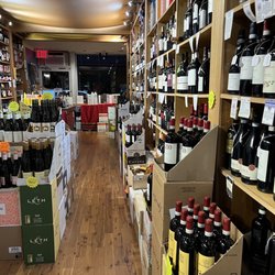 Blue Dog Wine & Spirits - Small but goes deep