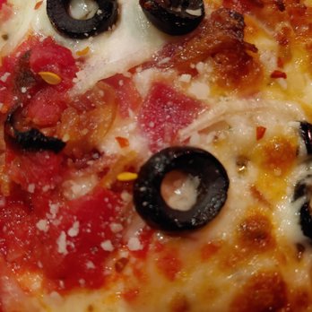 Cloverleaf Bar & Restaurant - Pizza Near Me - Eastpointe, Michigan Cloverleaf Bar & Restaurant - Pizza Near Me - Eastpointe, Michigan