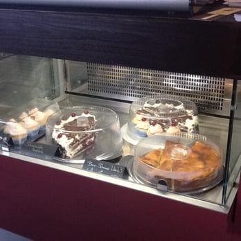 Cafebar Summerrose - Unsere kuchentheke - Cafes Near Me - Fellbach, BW Cafebar Summerrose - Unsere kuchentheke - Cafes Near Me - Fellbach, BW