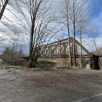 Reinig Bridge - Steps (kind of steep) on the right side leading up to the bridge. - Landmarks & Historical Buildings Near Me - Snoqualmie, Washington