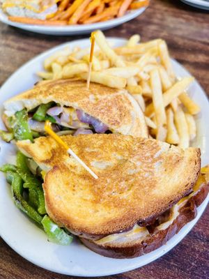 Cindi’s NY Deli & Restaurant by null