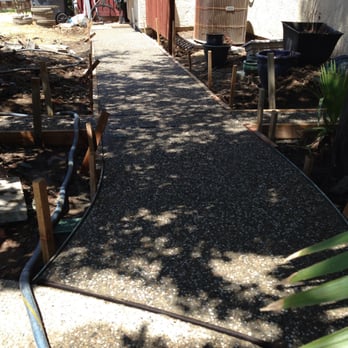 Everest Concrete - Finished walkway - Masonry/Concrete Near Me