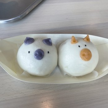 Cafe Aloe - Custard & Taro Steamed Piggy Bun - Cafes Near Me - Bellevue, Washington
