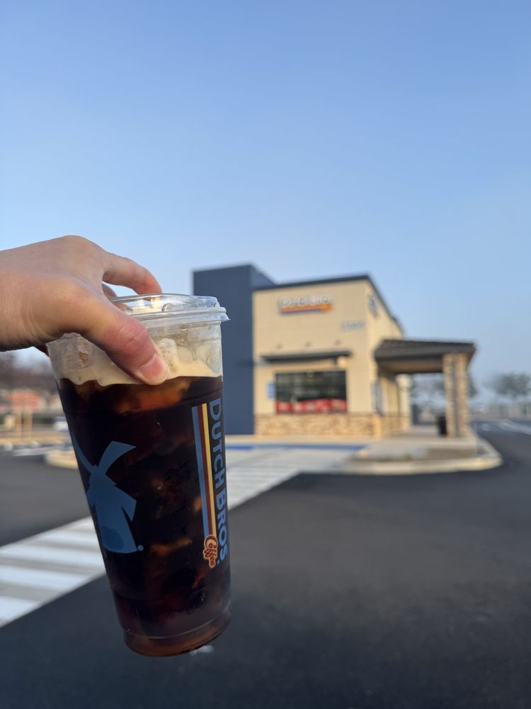 DUTCH BROS COFFEE - Updated April 2026 - 51 Photos & 32 Reviews - 2345 ...