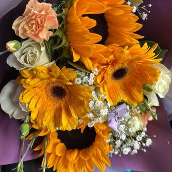 Diana's Flowers - Florists Near Me - Paramount, California Diana's Flowers - Florists Near Me - Paramount, California