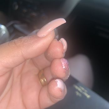 Toe-Riffic Nails Lounge - Nail Salons Near Me - Brea, California